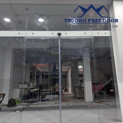 Cửa kính đóng mở tự động đồng xoài