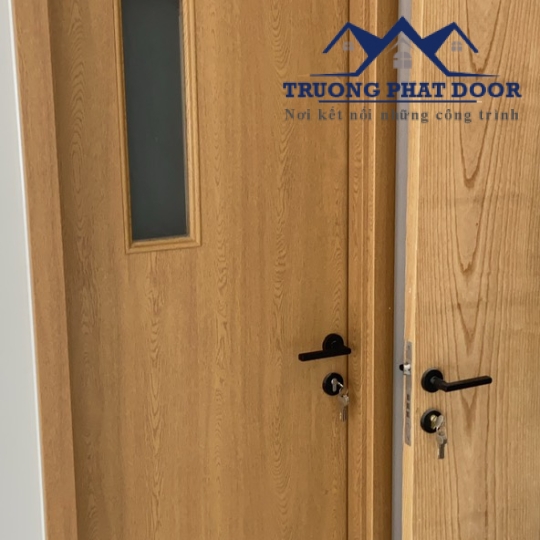 Mẫu Cửa nhựa composit chơn thành